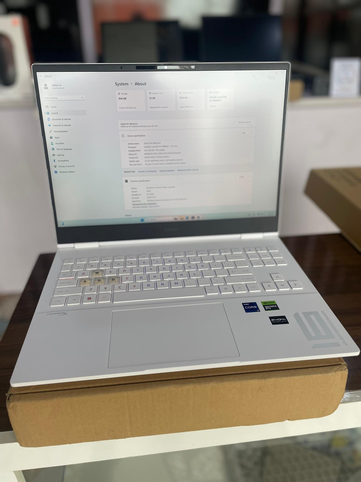 HP Omen 16 Transcend 16 (OPEN BOX)