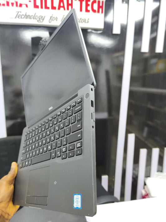 Dell Latitude 7400