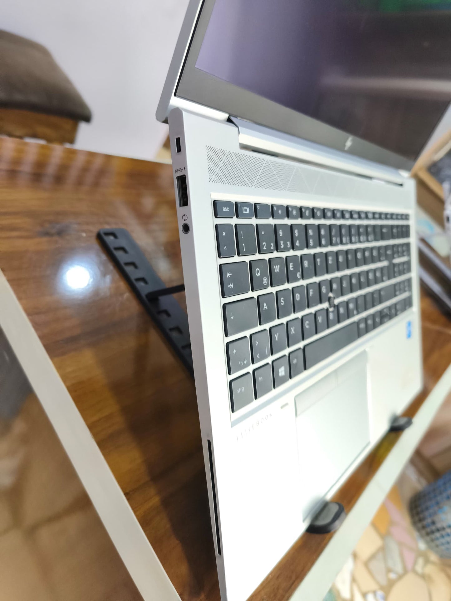 HP Elitebook 850 G8