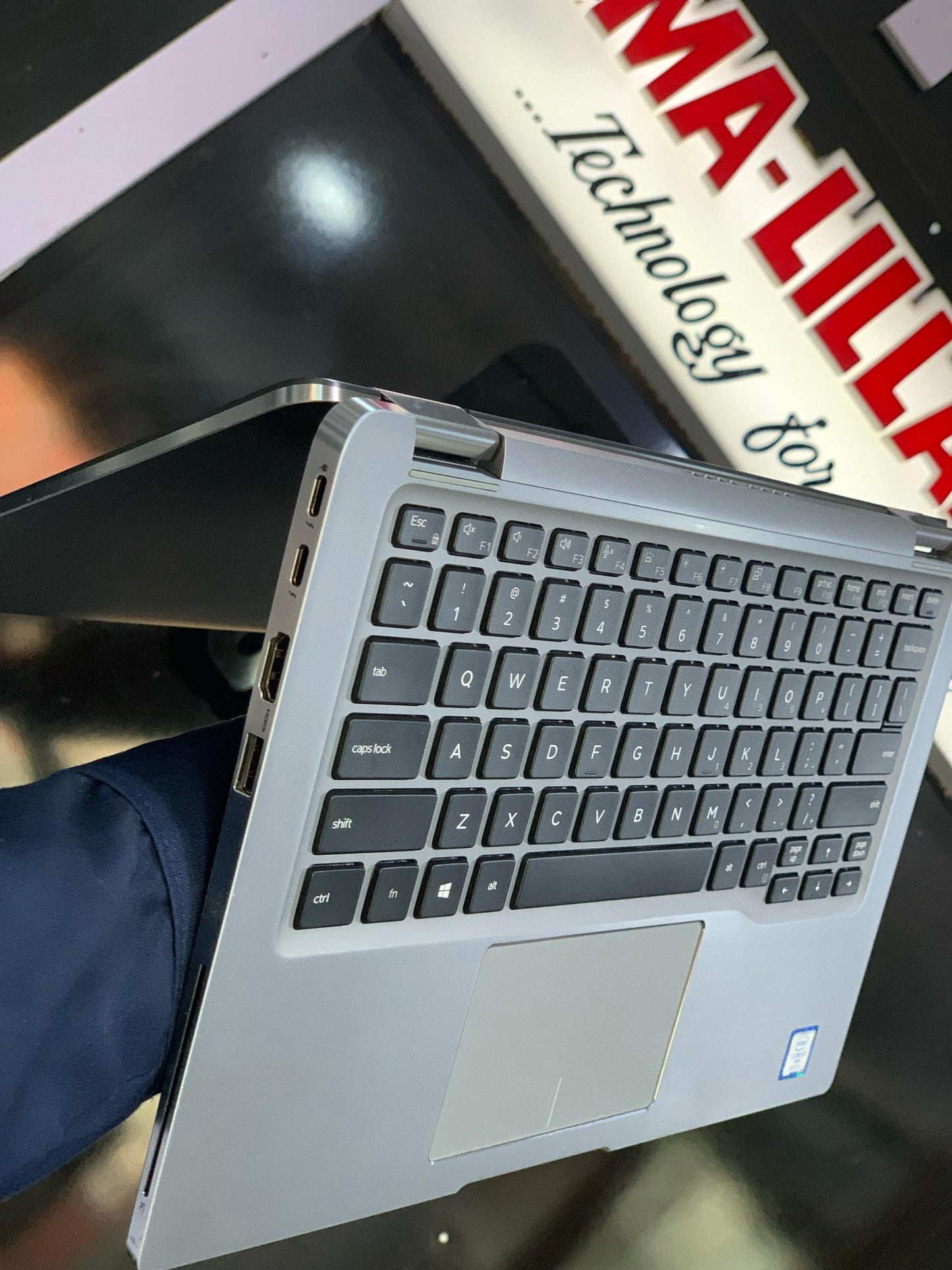 DELL LATITUDE 7400 2in1 core i7 512GB SSD 16GB RAM