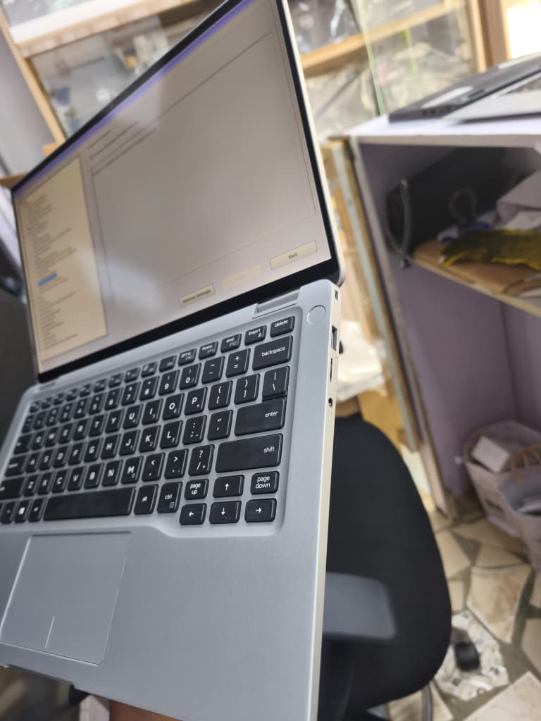 Dell Latitude 7400 2-in-1