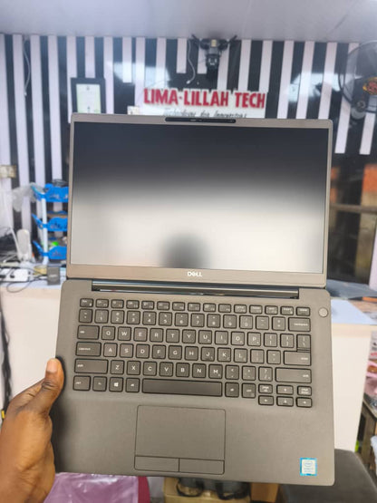 Dell Latitude 7400