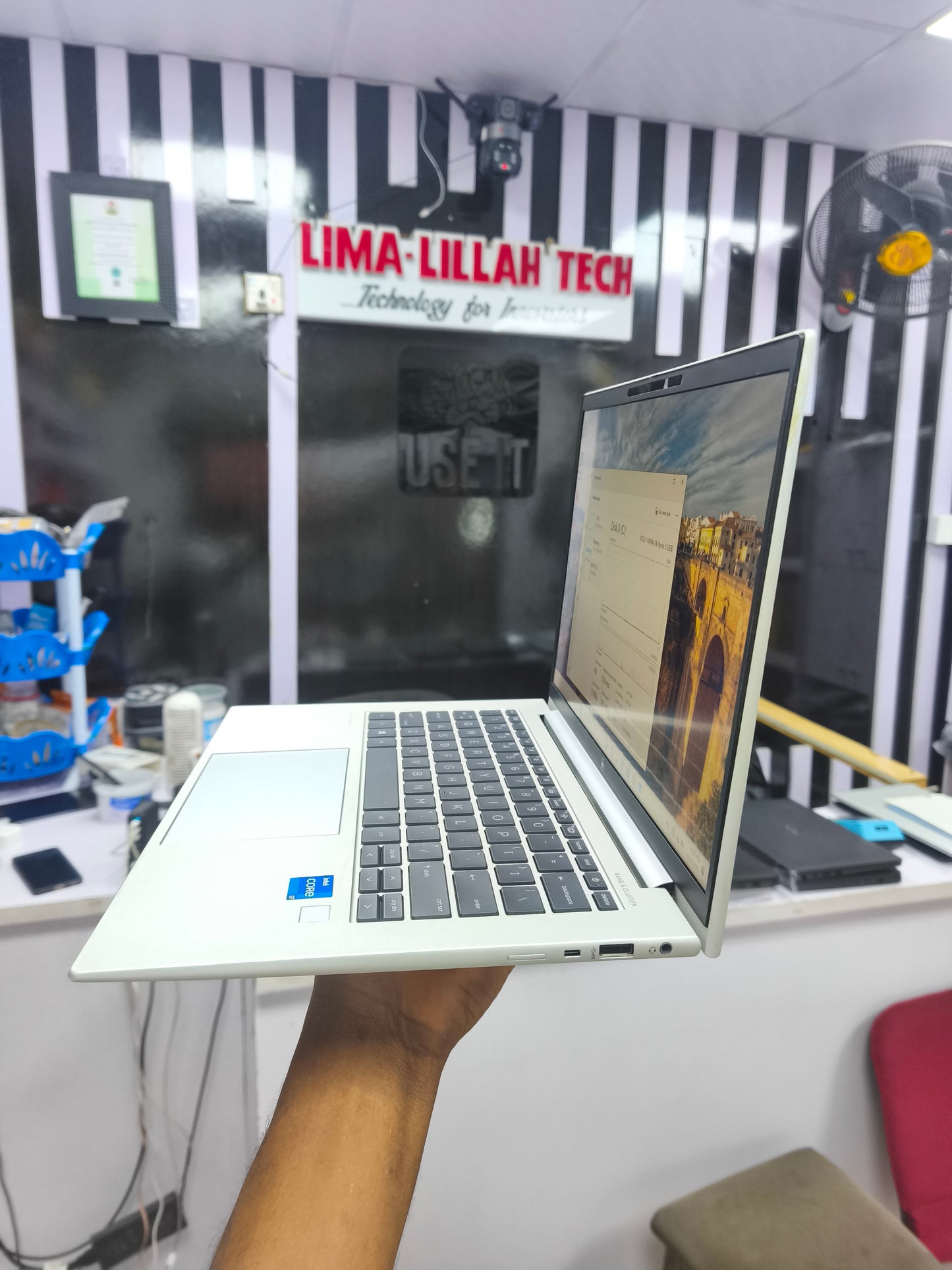 HP Elitebook 840 G9