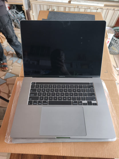 MacBook Pro (16-inch, 2019), Space Gray