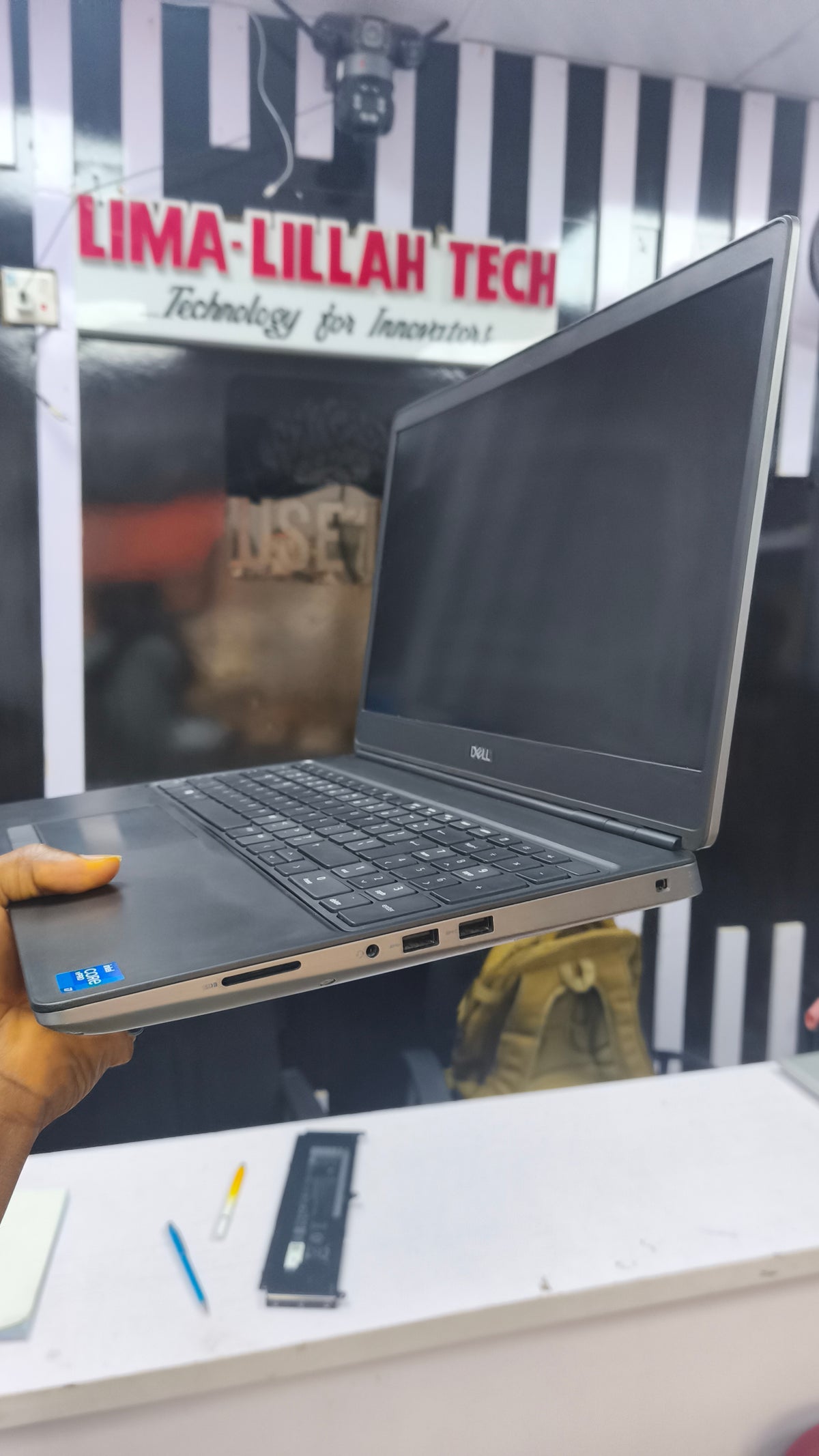 Dell precision 7560 8GB Graphics Workstation