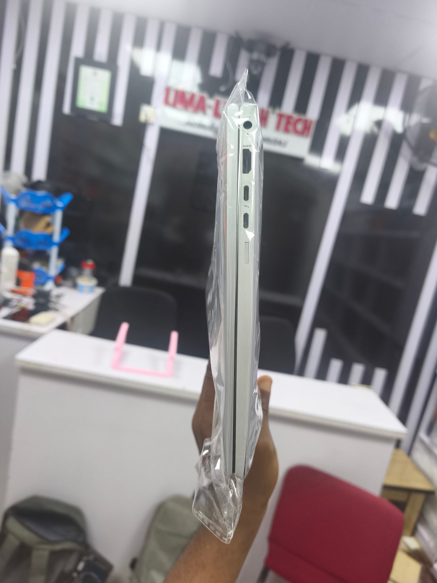 HP Elitebook 830 G7 i7 10th gen